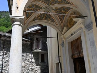 Ronco tanti collaboratori per la cura e la fioritura del paese
