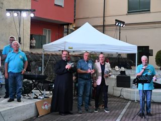 Pont, 12 luglio: Cantando sotto le stelle in … immagini