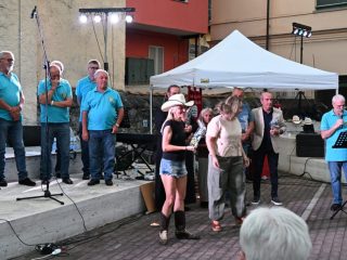 Pont, 12 luglio: Cantando sotto le stelle in … immagini