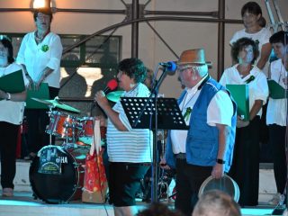 Pont, 12 luglio: Cantando sotto le stelle in … immagini