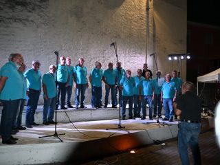 Pont, 12 luglio: Cantando sotto le stelle in … immagini