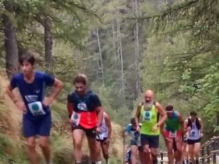 Aspettando la Festa di domani al Santuario: 58 podisti hanno partecipato questa sera alla gara Campiglia-San Besso (+ immagini pregara da S. Besso)