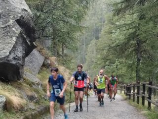 Aspettando la Festa di domani al Santuario: 58 podisti hanno partecipato questa sera alla gara Campiglia-San Besso (+ immagini pregara da S. Besso)