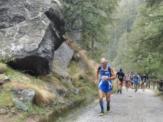 Aspettando la Festa di domani al Santuario: 58 podisti hanno partecipato questa sera alla gara Campiglia-San Besso (+ immagini pregara da S. Besso)