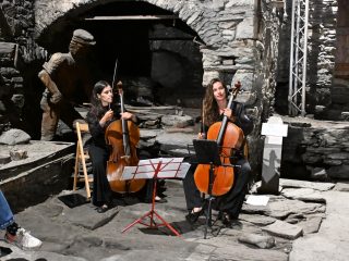 Ronco, NOTE DI FINE ESTATE: concerto per violoncello nella Fucina del rame