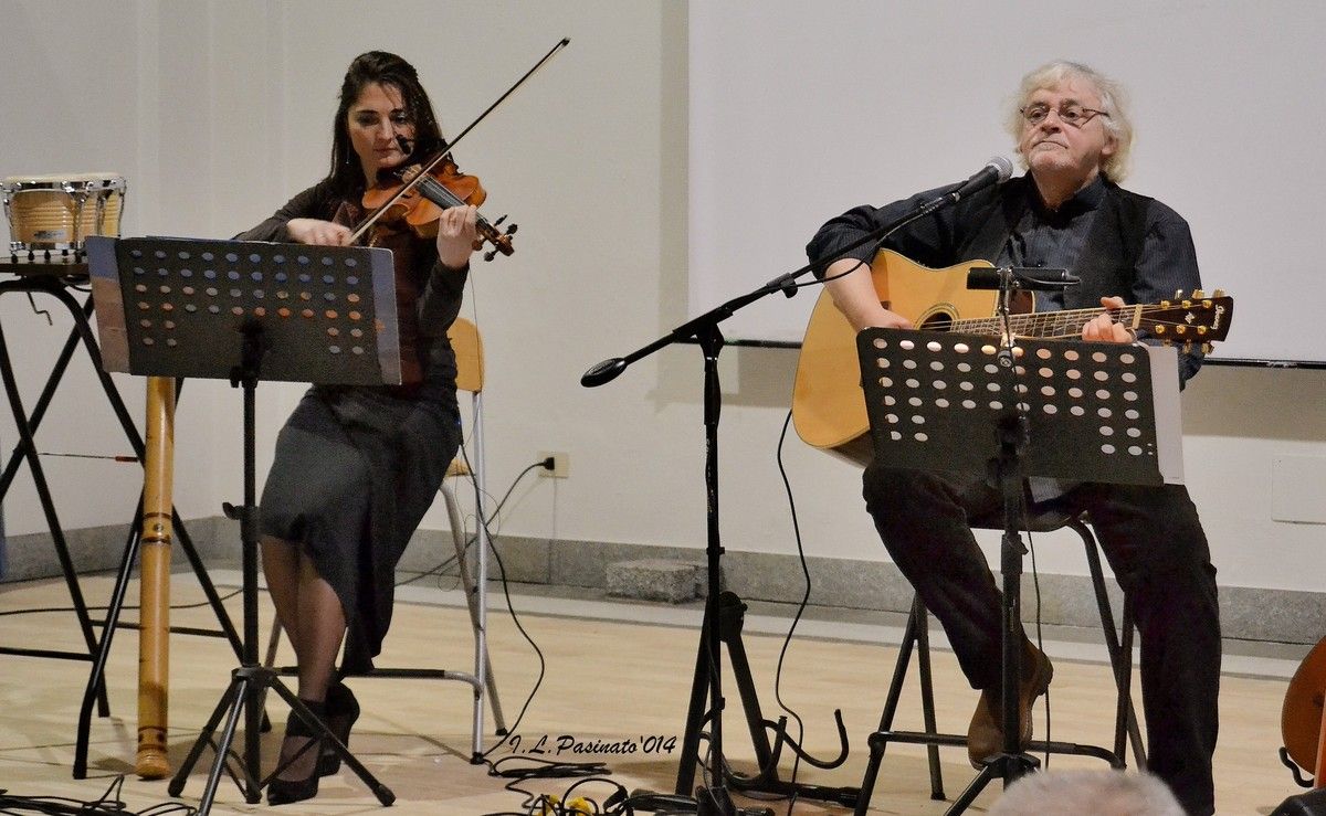 “Cari cantautori…”: quando la canzone diventa poesia, memoria e libertà a cura di Giorgio Cortese.