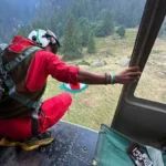 VALLE SOANA – Tre Canadair in azione anche oggi per spegnere definitivamente il vasto incendio boschivo tratto da Quotidiano Canavese