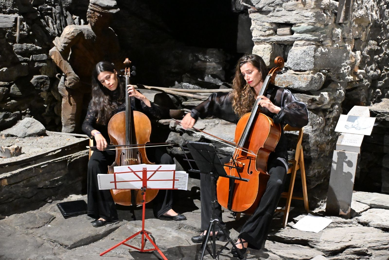 Ronco, NOTE DI FINE ESTATE: concerto per violoncello nella Fucina del rame