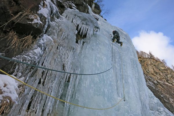 cristal-darques-cascata_fff0